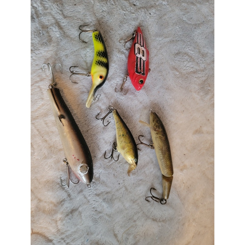 Huge Vintage Fishing Tackle Lot Lures Bobbers Hooks Line Jigs Soft Baits As... - Picture 2 of 11